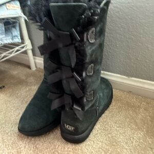 UGG Women's Gray Winter Boots